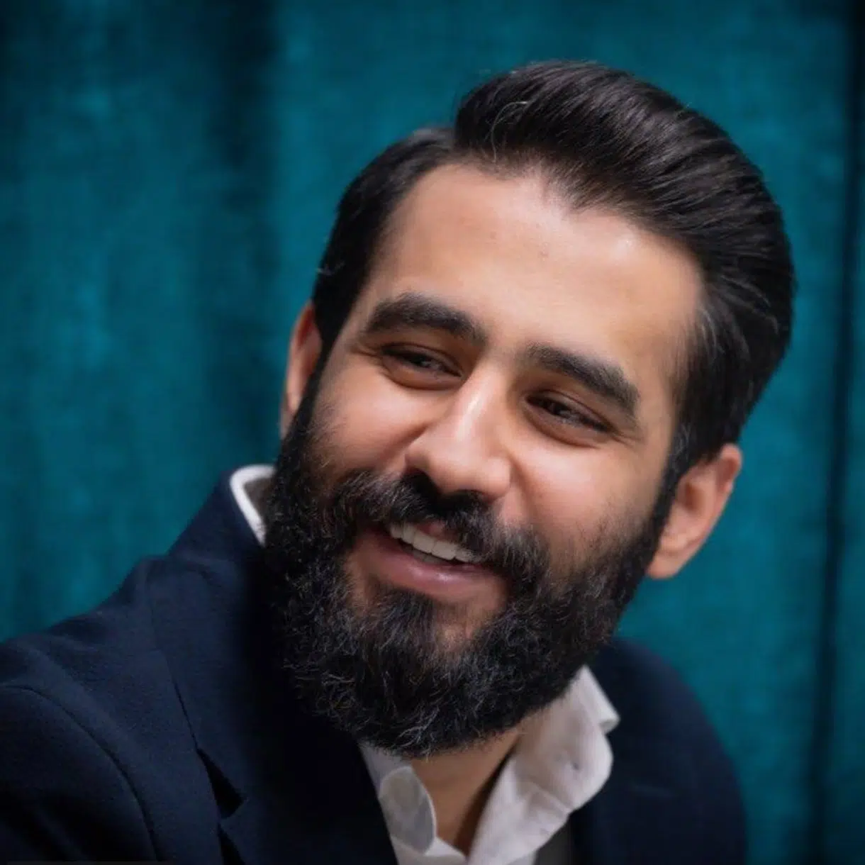 حسین طاهری